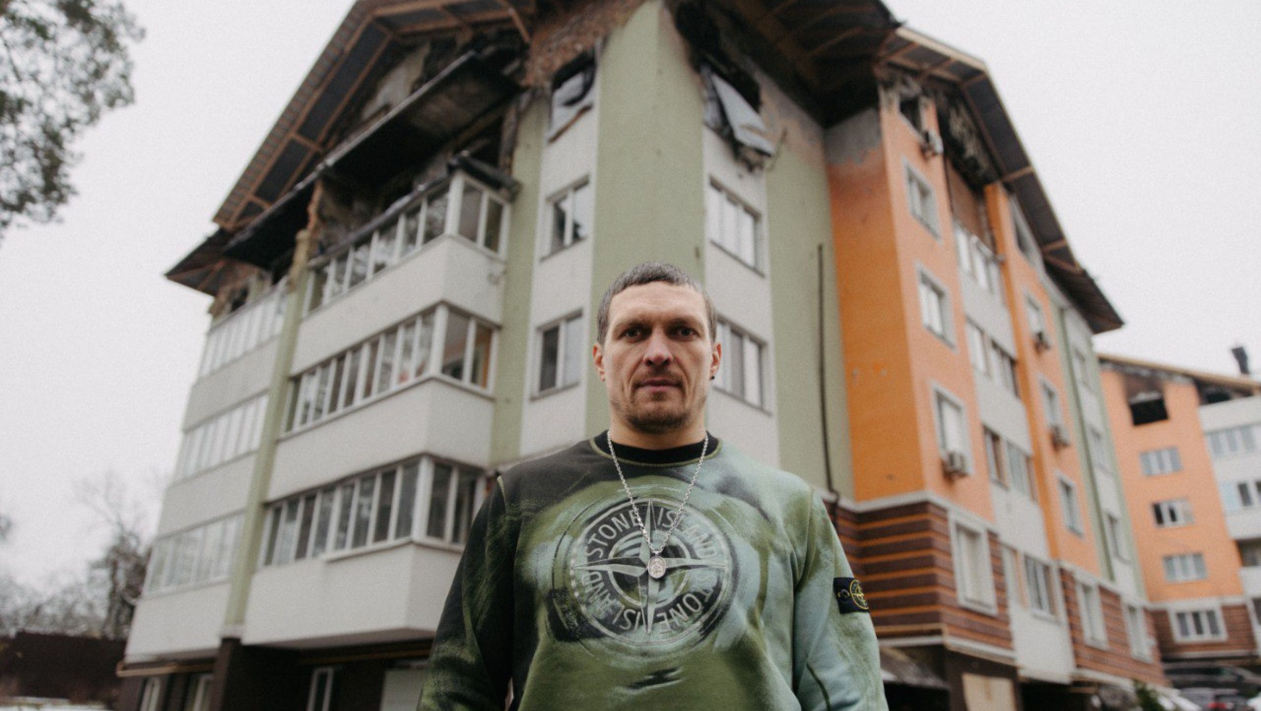 On his birthday, Oleksandr Usyk has Opened a Fundraiser to Restore an Apartment Building in Irpin